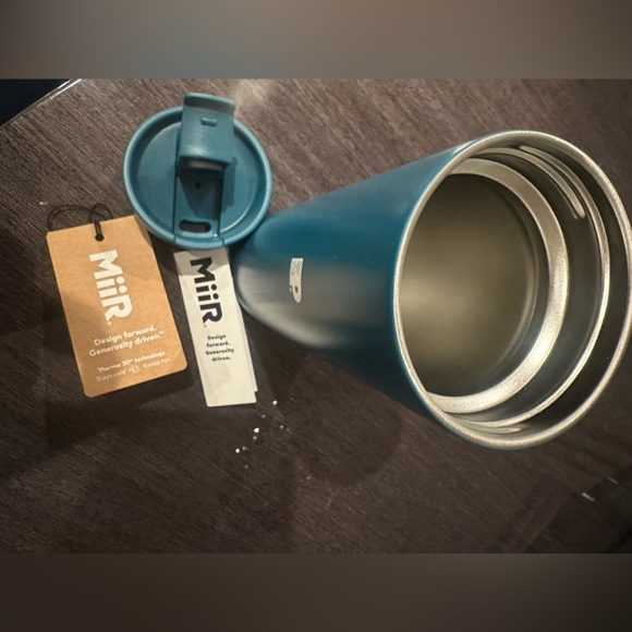Stainless Steel,Blue,16 OZ Flip Traveler Leak proof lid.Miir (ordered by Peet’s) - Picture 4 of 12